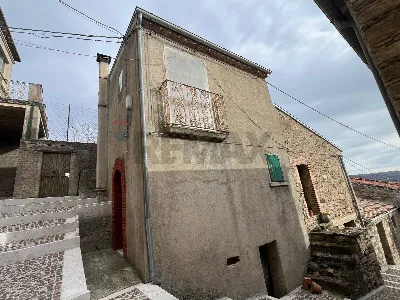 Casa Indipendente in vendita a Casalcipran... - foto 1