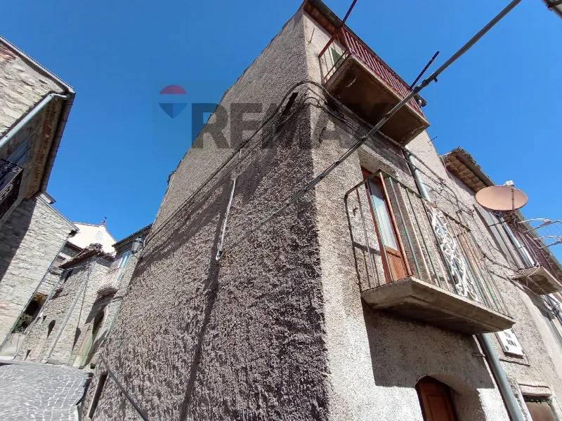 Casa Indipendente in vendita a Casalciprano - foto 1