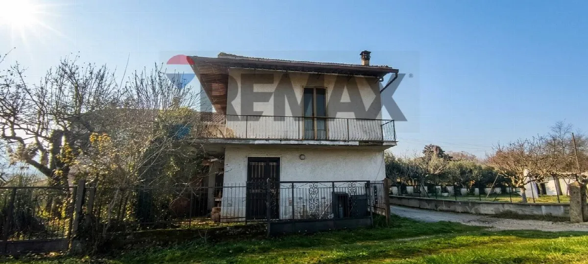 Casa Indipendente in vendita ad Arce - foto 3