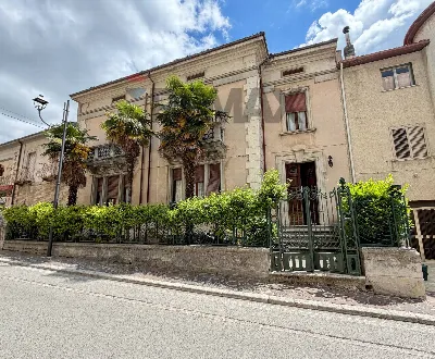 Casa Indipendente in vendita a Castelmauro - foto 1