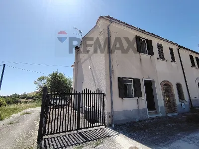 Casa Indipendente in vendita a Pietracupa - foto 2