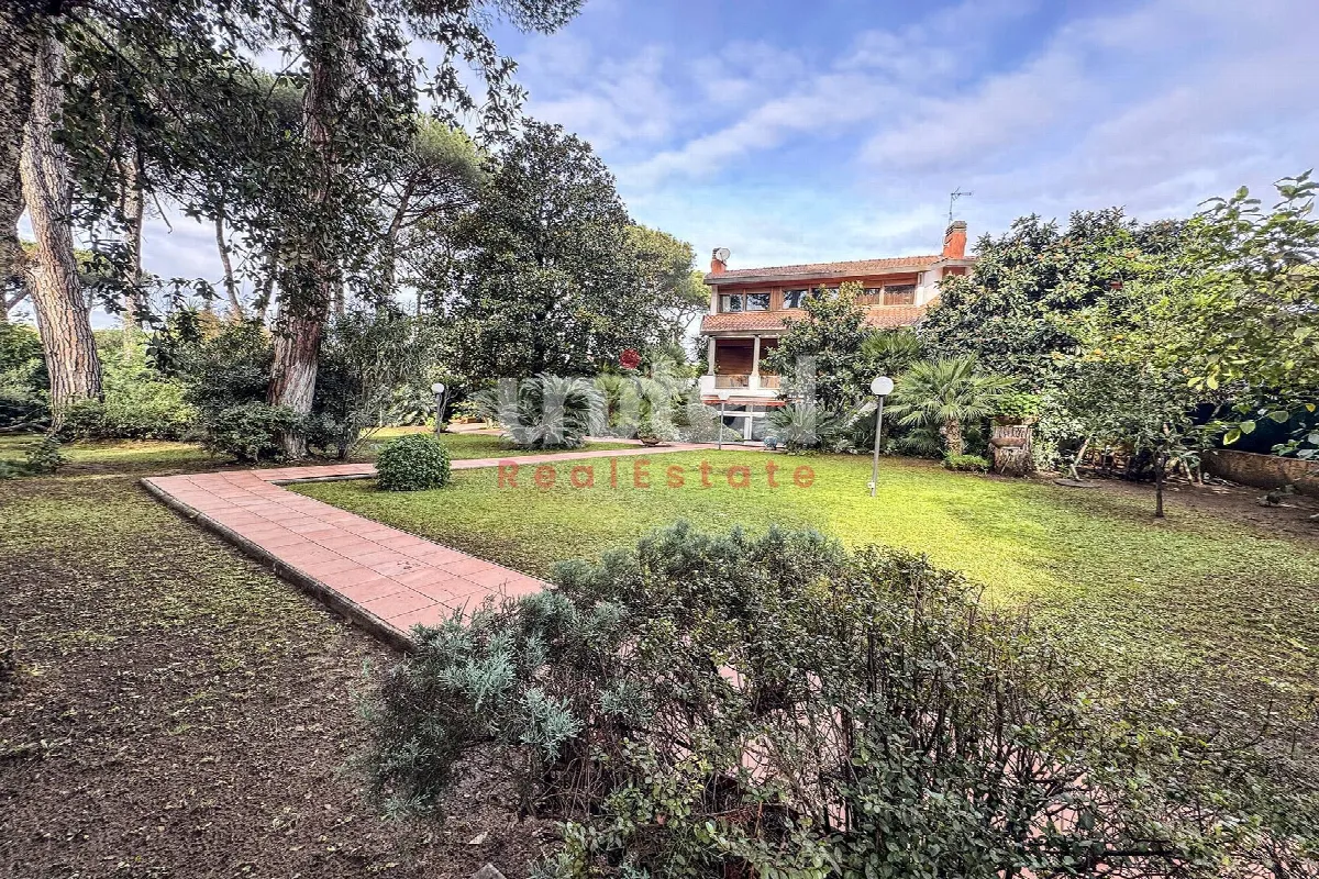 Villa in vendita a Roma, Axa, Casal Palocco, Infernetto - foto 2
