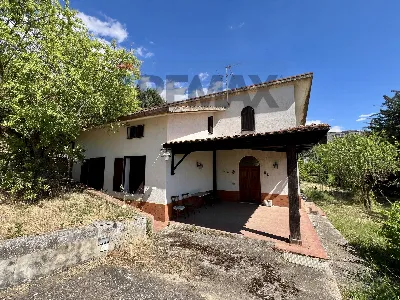 Villa a Alimena