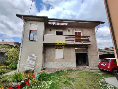 Villa in vendita a Agrate Brianza - foto 2