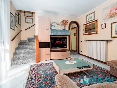 Casa Indipendente in vendita a Merone - foto 2