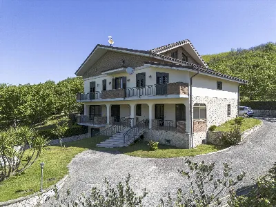 Villa in vendita a Aiello del Sabato - foto 9