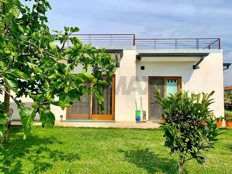 Villa in vendita a Montignoso - foto 1
