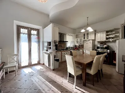 Casa Indipendente in vendita a Viareggio - foto 4