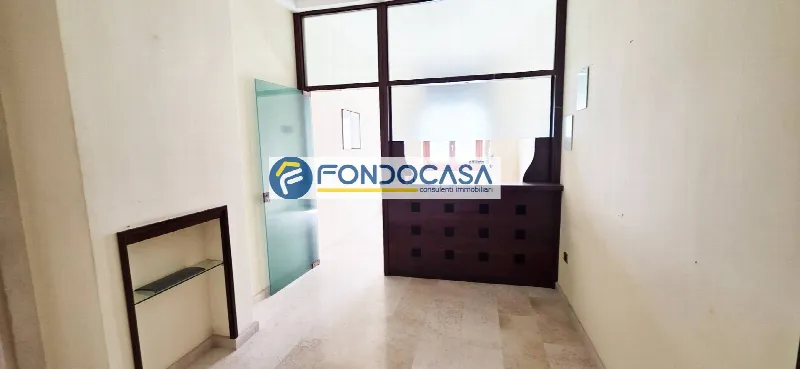 Ufficio in vendita a Brindisi, Centro storico, cappuccini, commenda - foto 3