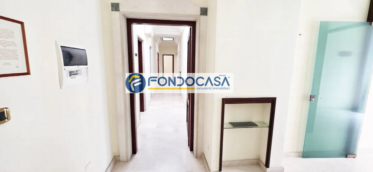 Ufficio in vendita a Brindisi, Centro Storico, Cappuccini, Commenda - foto 4