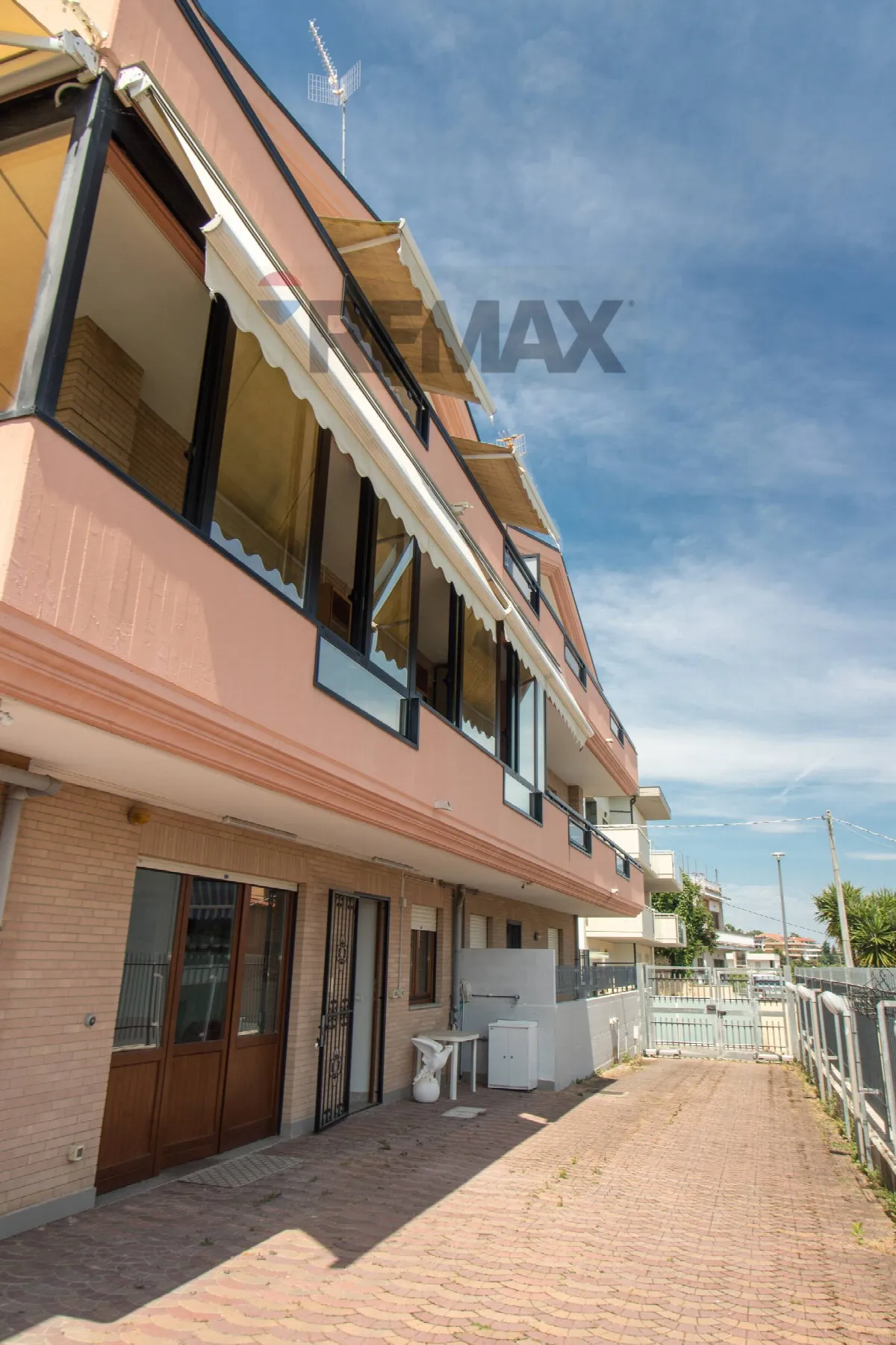 Casa Indipendente in vendita a Pescara, Colli, Ospedale - foto 2