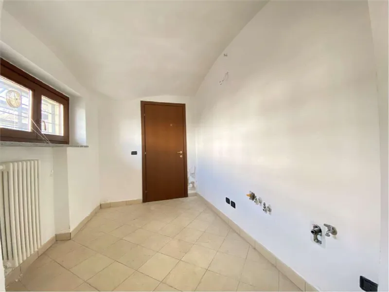 Ufficio in vendita a Casale Monferrato - foto 1