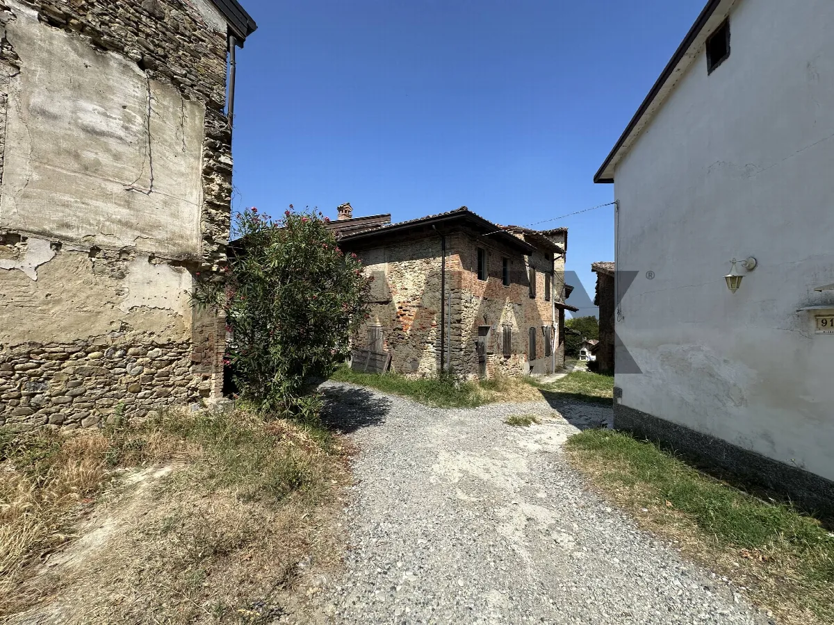 Rustico/Casale in vendita a Medesano - foto 4