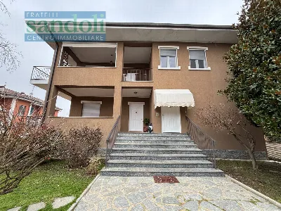 Casa Indipendente in vendita a Caresanablo... - foto 1
