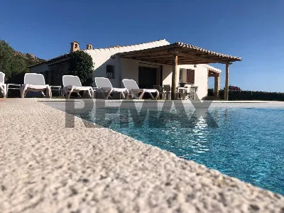 Villa in vendita a Arzachena - foto 1