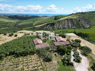 Villa in vendita a Roseto degli Abruzzi - foto 3