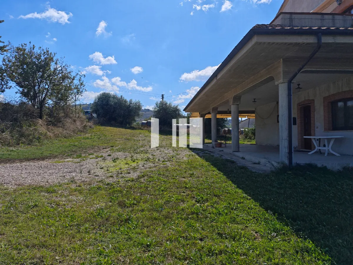 Casa Indipendente in vendita a Bellante - foto 4