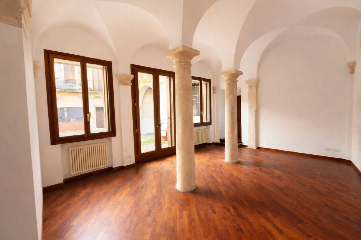 Casa Indipendente in vendita a Vicenza, Centro - foto 2