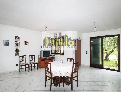 Villa in vendita a San Benedetto del Tront... - foto 8