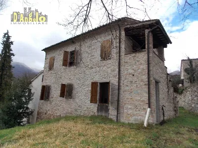 Villa in vendita a Sarnano - foto 1