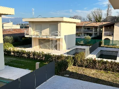Villa a Manerba del Garda