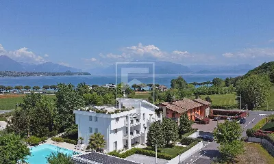 Villa in vendita a Desenzano del Garda - foto 1