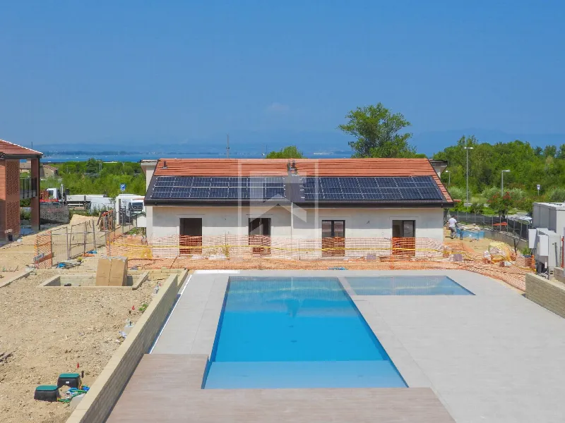 Casa Indipendente in vendita a Castelnuovo del Garda - foto 1