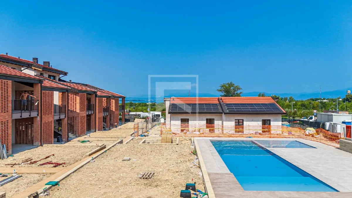 Casa Indipendente in vendita a Castelnuovo del Garda - foto 3