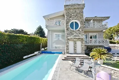 Villa in vendita a Desenzano del Garda - foto 1