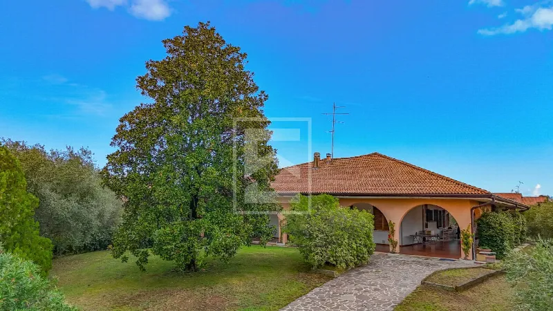 Villa in vendita a Moniga del Garda - foto 1