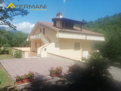 Villa a Teramo