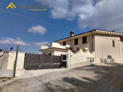 Villa in vendita a Ascoli Piceno - foto 1