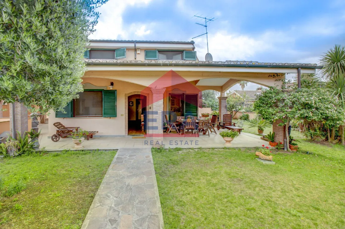 Villa in vendita a Pomezia - foto 2