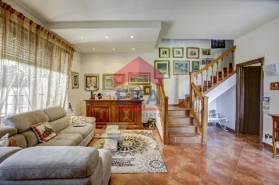 Villa in vendita a Ardea - foto 1
