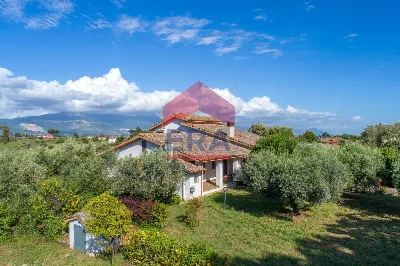 Villa in vendita a Velletri - foto 1