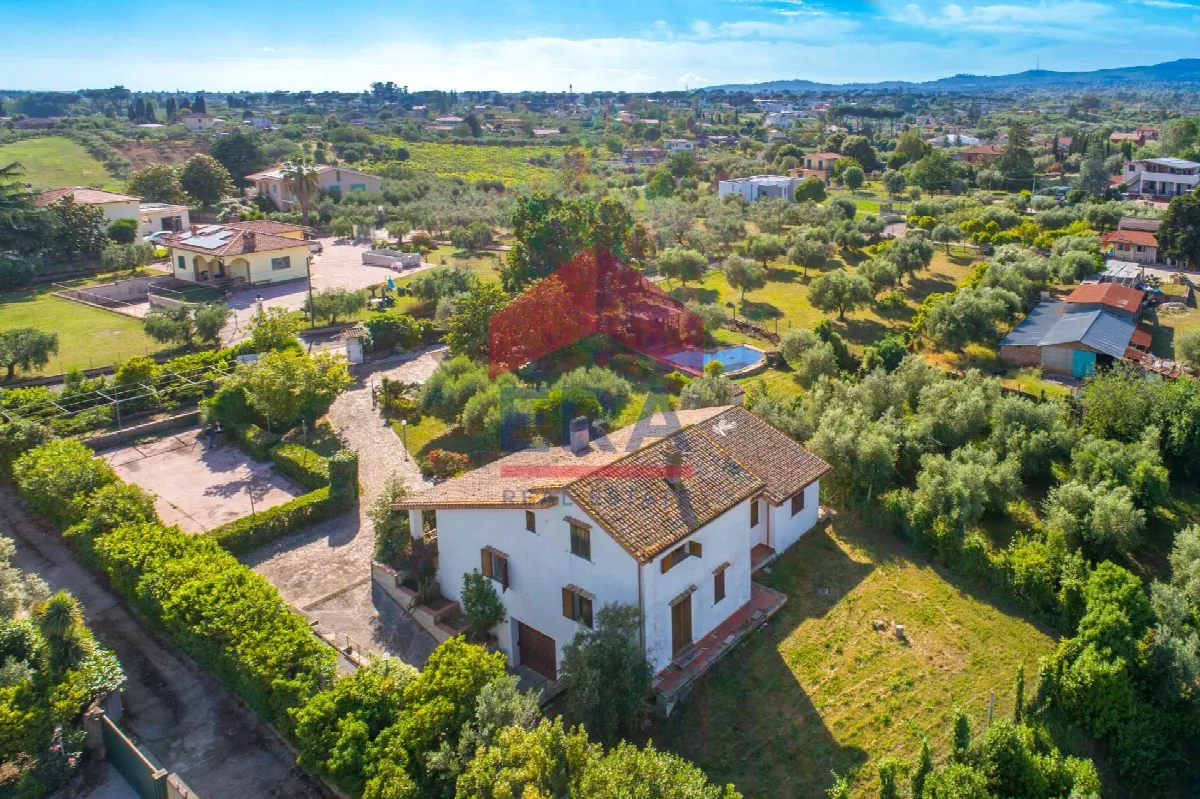Villa in vendita a Velletri - foto 2