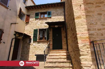 Villa in vendita a Castelraimondo - foto 1