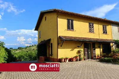 Rustico/Casale in vendita a Esanatoglia - foto 1