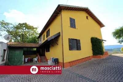 Rustico/Casale in vendita a Esanatoglia - foto 5