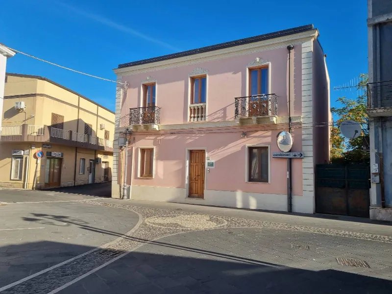 Casa Indipendente in vendita a Giba - foto 1