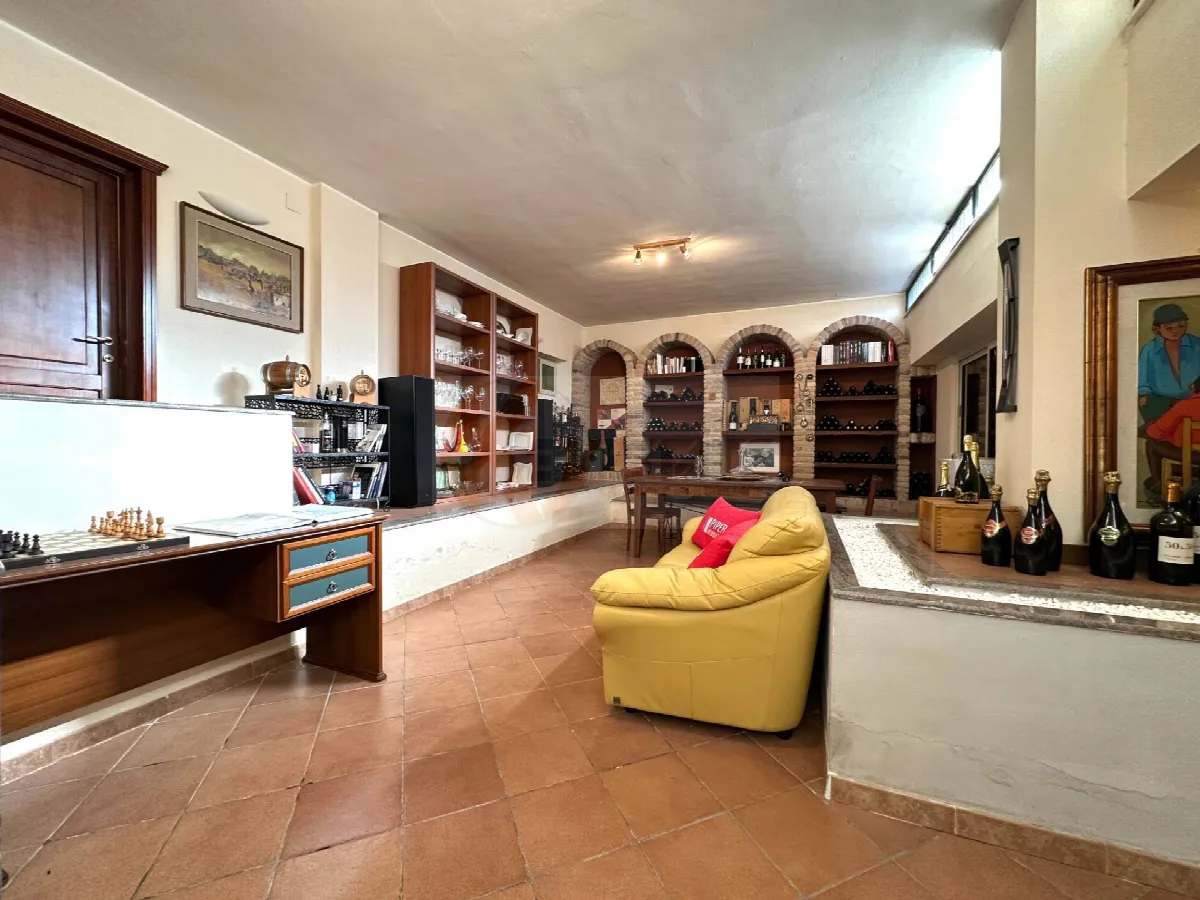 Ufficio in vendita a Sassari, Monte Rosello, Sassari 2, Baddimanna - foto 4
