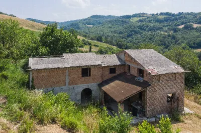 Rustico/Casale in vendita a Montelabbate - foto 3