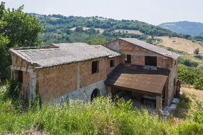 Rustico/Casale in vendita a Montelabbate - foto 7