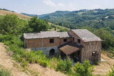 Rustico/Casale in vendita a Montelabbate - foto 8