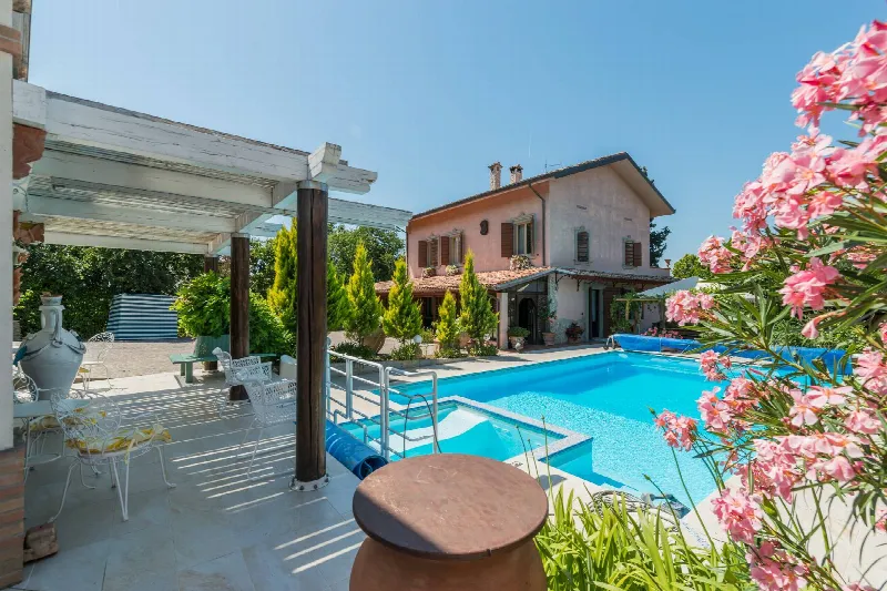 Villa in vendita a Montelabbate - foto 1