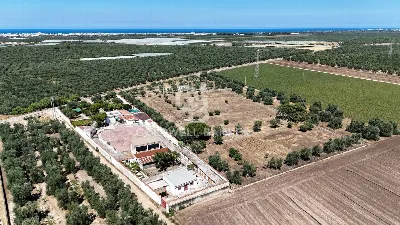 Rustico/Casale in vendita a Trani - foto 1