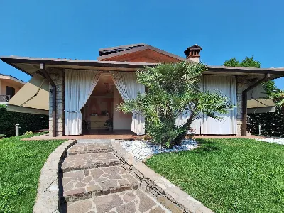 Villa in vendita a Chiari - foto 1