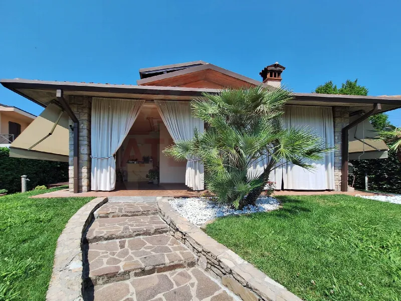 Villa in vendita a Chiari - foto 1