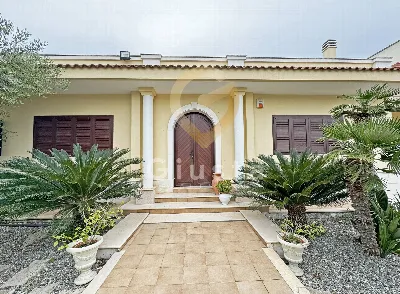Villa in vendita a Pulsano - foto 2