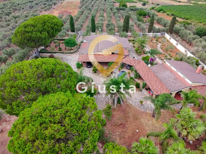 Villa in vendita a Guagnano - foto 1